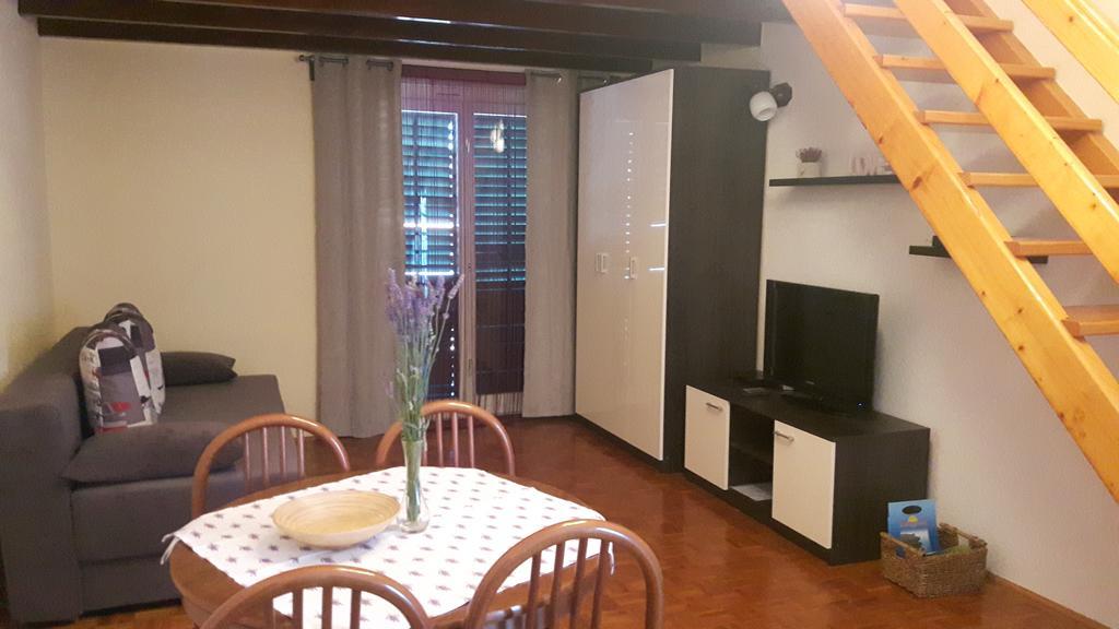 Apartments Davor 비오그라드나모루 외부 사진