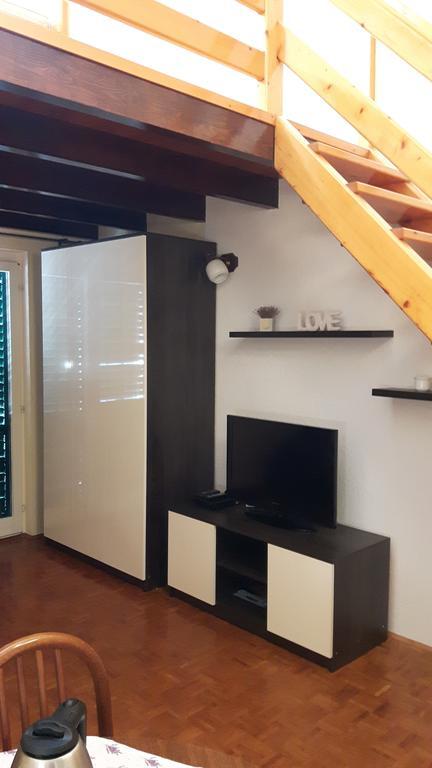 Apartments Davor 비오그라드나모루 외부 사진