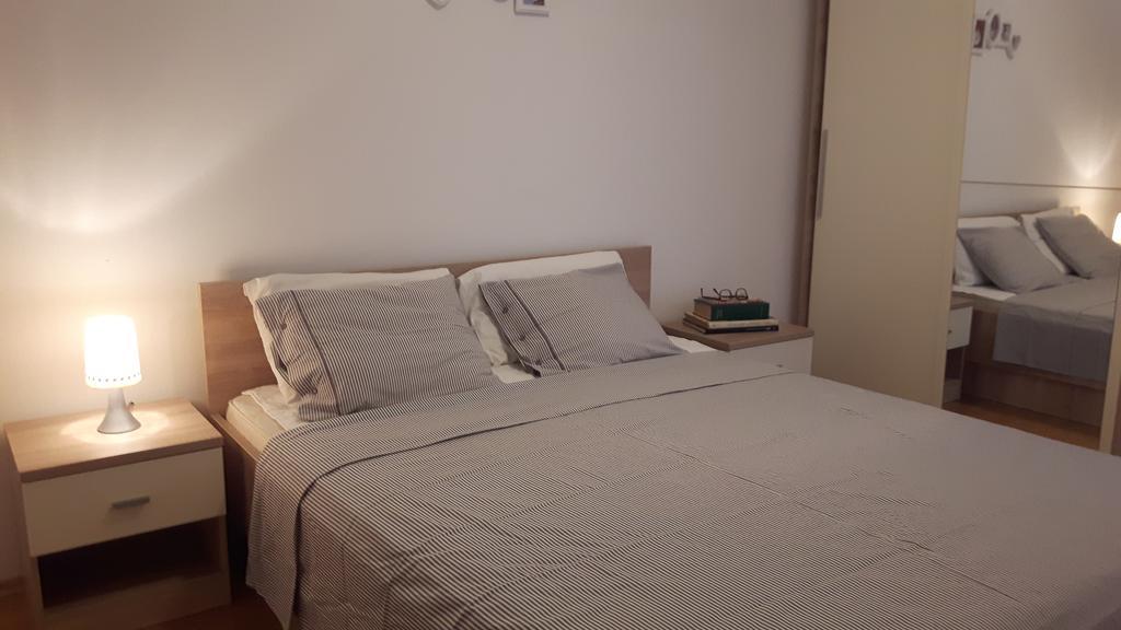 Apartments Davor 비오그라드나모루 외부 사진
