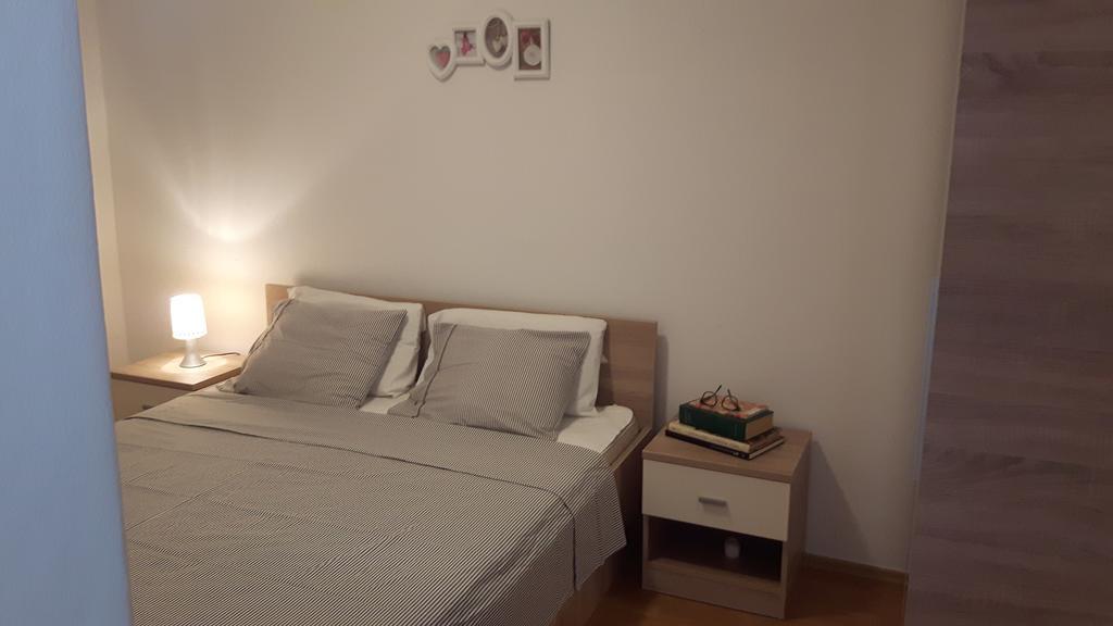 Apartments Davor 비오그라드나모루 외부 사진