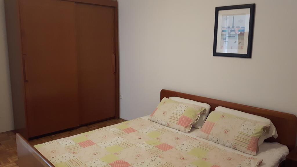 Apartments Davor 비오그라드나모루 외부 사진