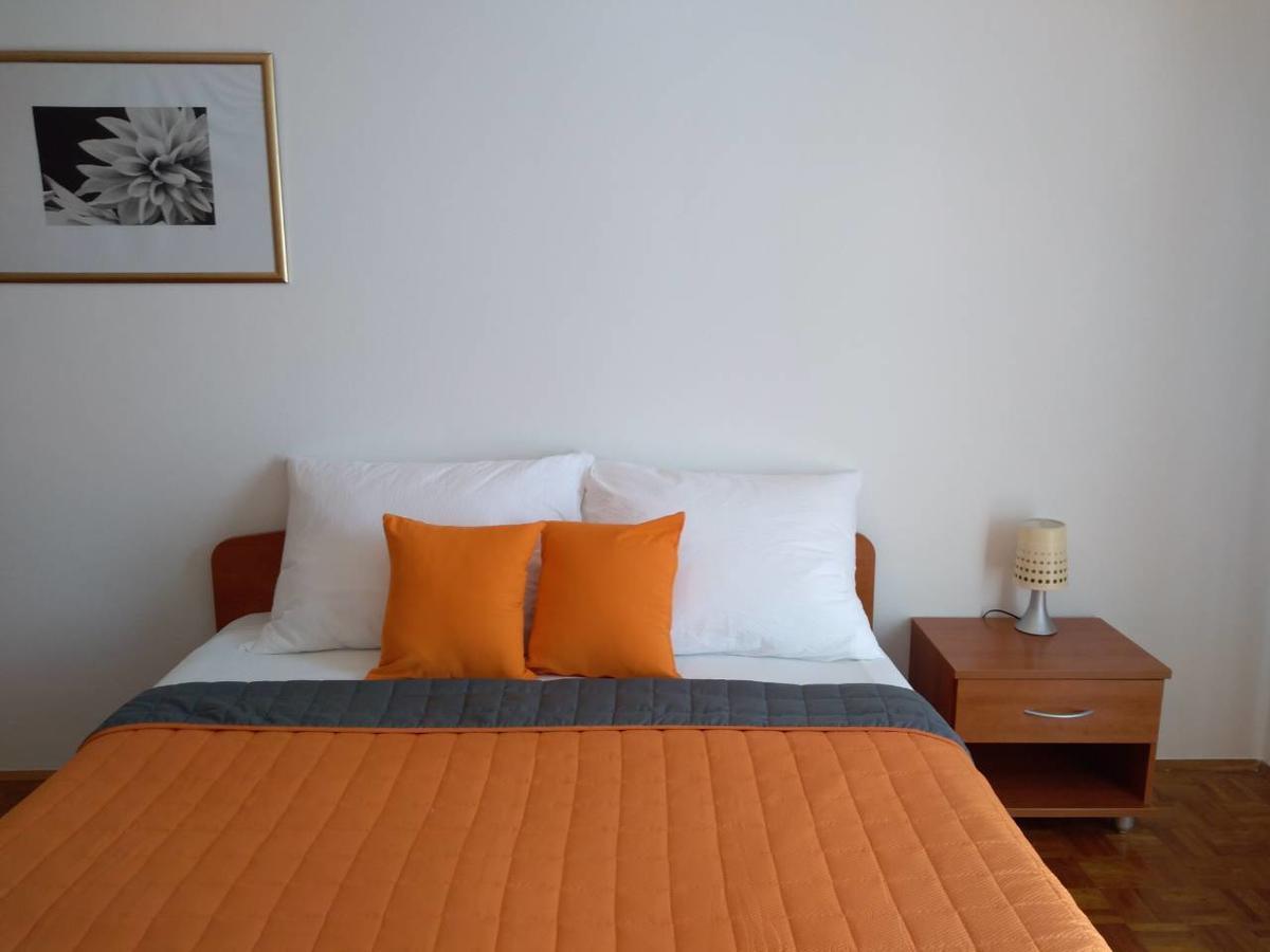 Apartments Davor 비오그라드나모루 외부 사진